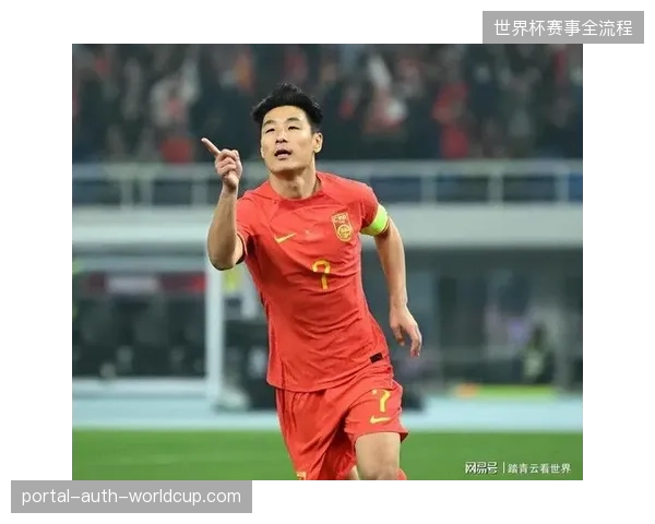 中国男足在6月5日的热身赛中战胜新加坡队，老将武磊替补登场完成个人国家队百场里程碑